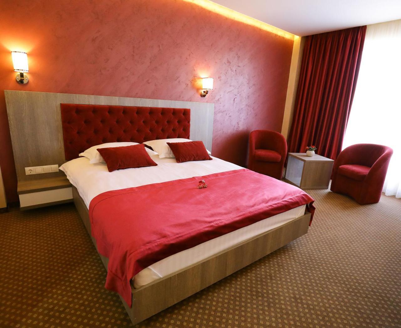 Hotel Meliss Events Craiova Exteriér fotografie
