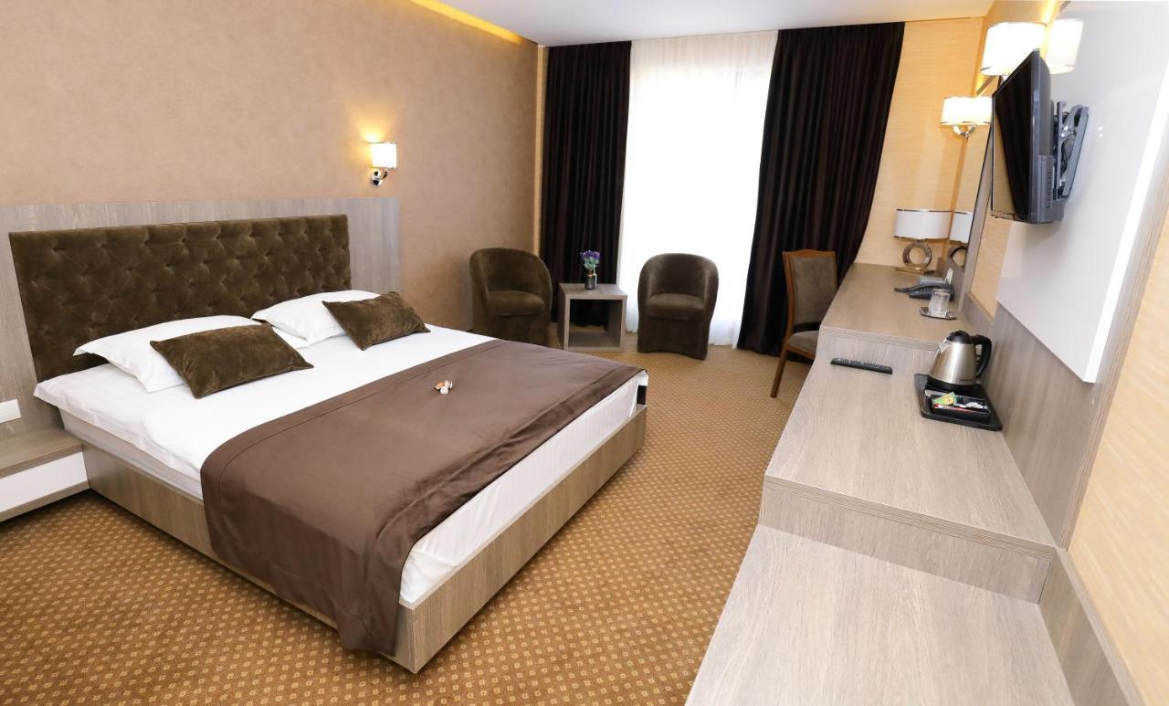 Hotel Meliss Events Craiova Exteriér fotografie