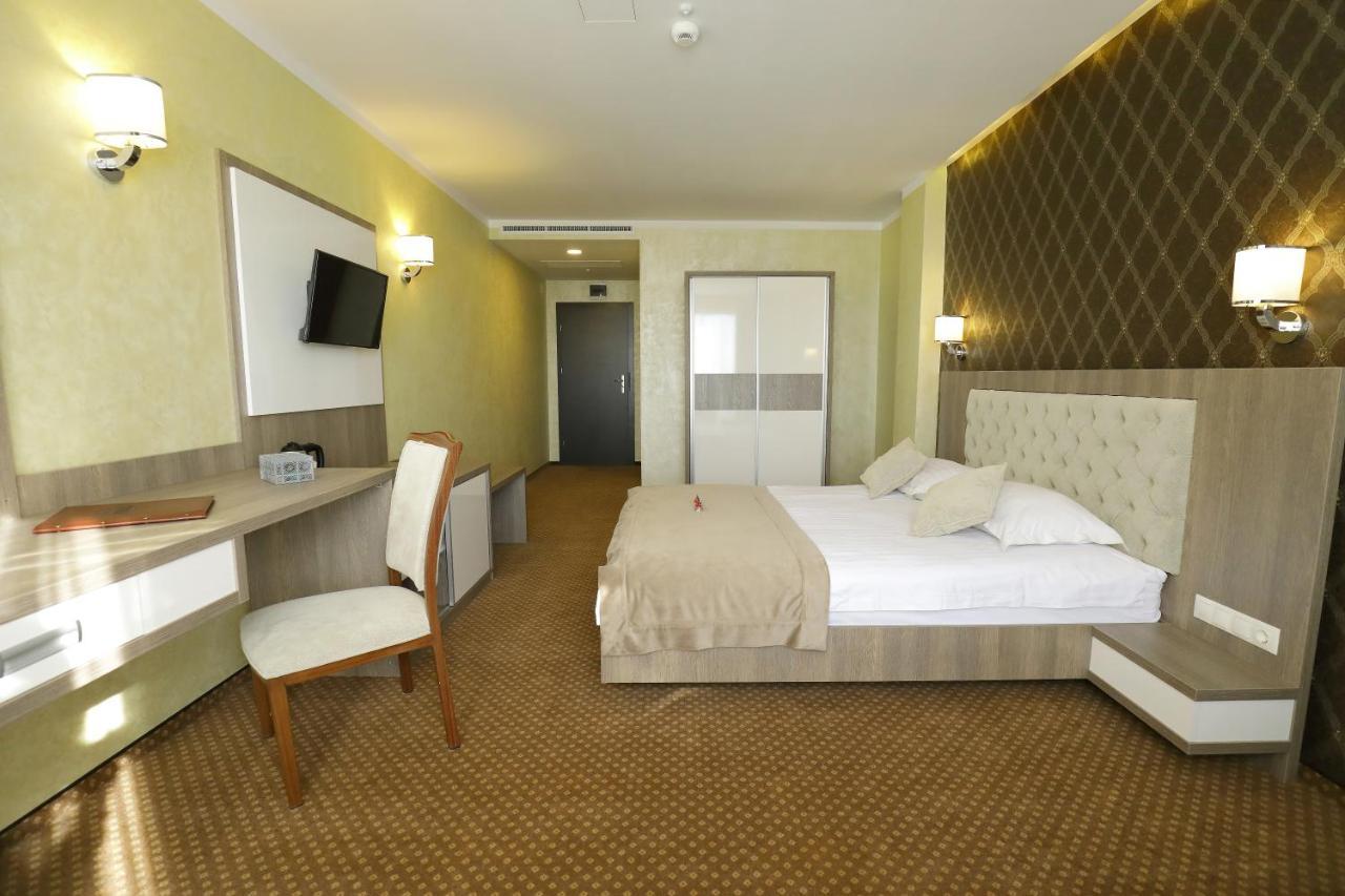 Hotel Meliss Events Craiova Exteriér fotografie