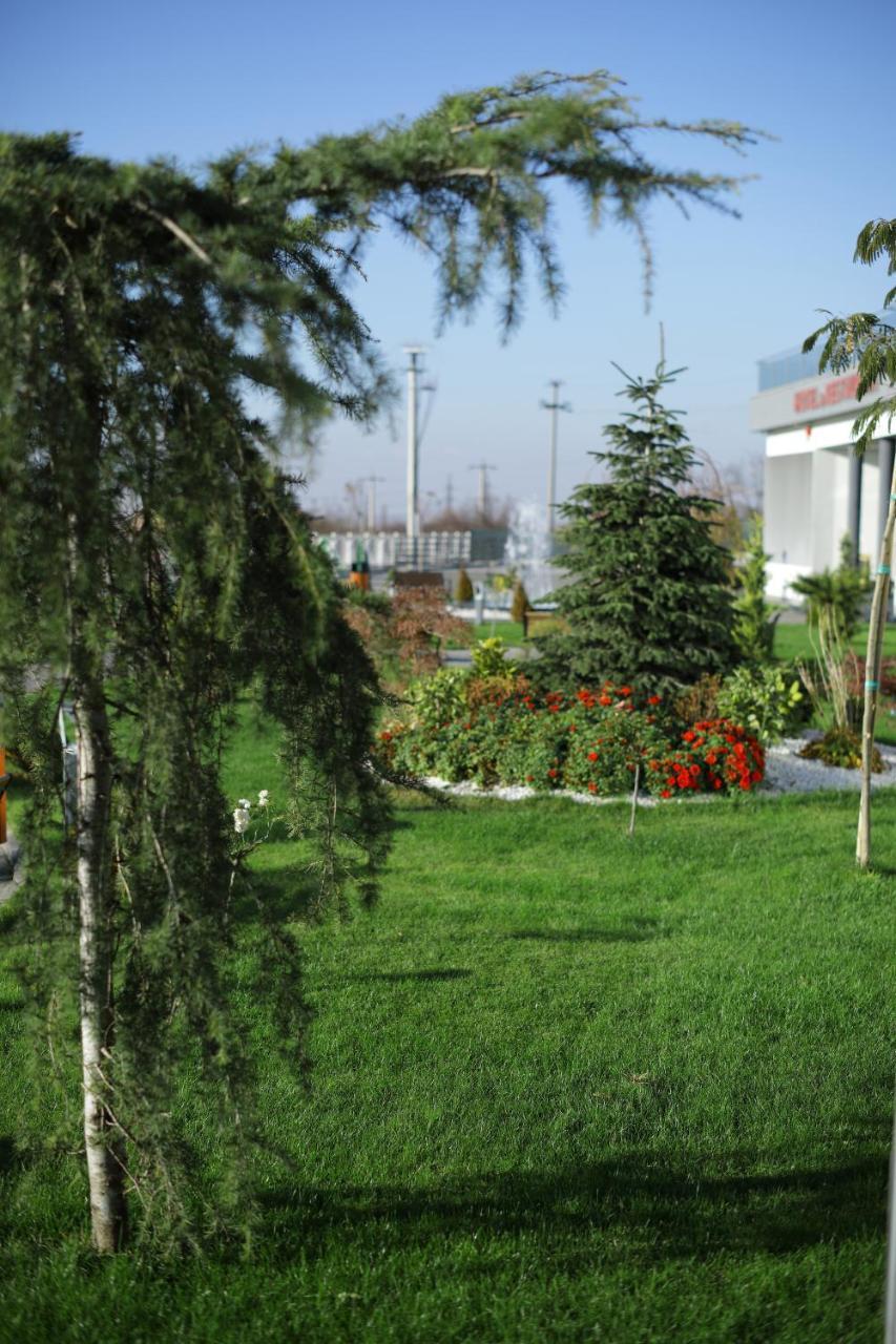 Hotel Meliss Events Craiova Exteriér fotografie