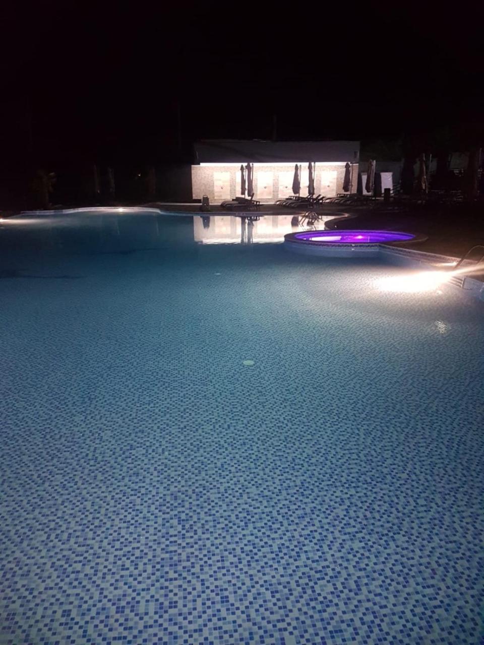 Hotel Meliss Events Craiova Exteriér fotografie